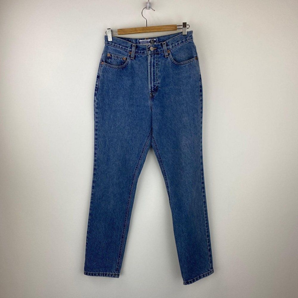 GAP Classic Fit Taper Medium Wash Jeans